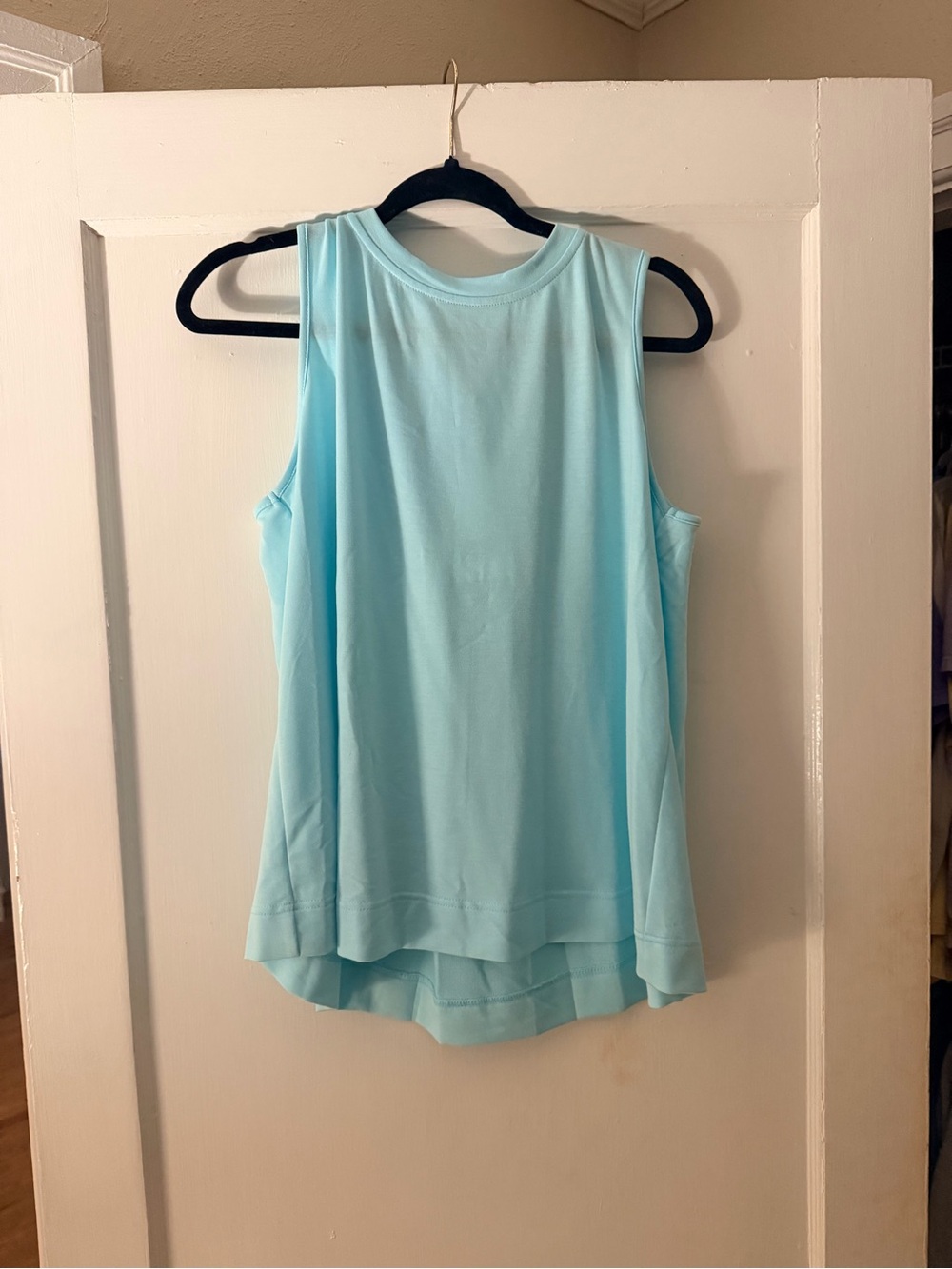 Crown & Ivy Aqua Bow Back Sleeveless Top Size Large NWT